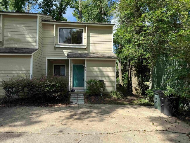 Primary Photo - 1820 Nicklaus Dr