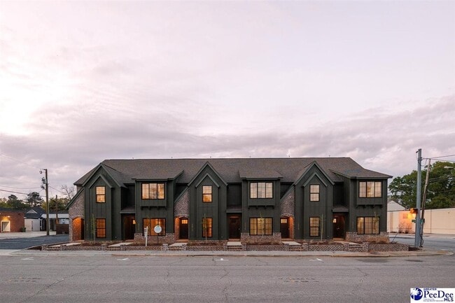 Building Photo - 501 W Cheves St