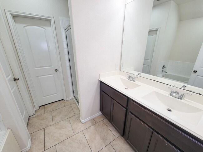 Building Photo - 4543 Stolz Trail