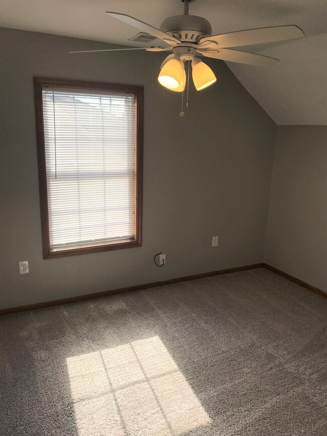 Building Photo - 4444 Paseo Blvd