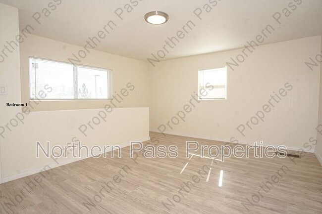 Building Photo - 7320 Dale Rd