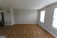 Building Photo - 123 Singleton Way