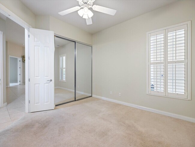 Building Photo - 4-bd,3-bth in The Isles-One Of Palmer Ranch’s Most Sought After Community