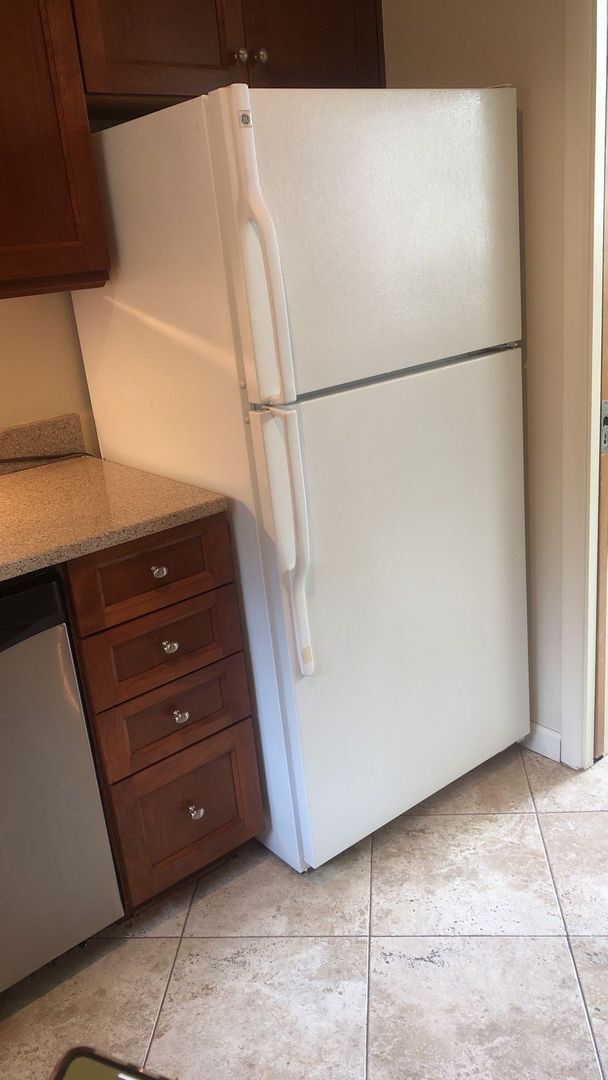 Building Photo - 1313-1315-1315 NE Harvey Rd