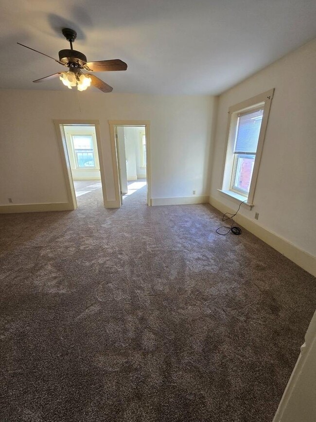 Building Photo - 318 Liberty St