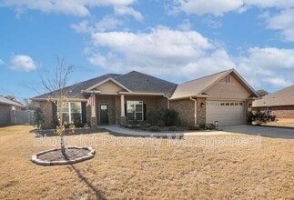 Building Photo - 281 Union Dr