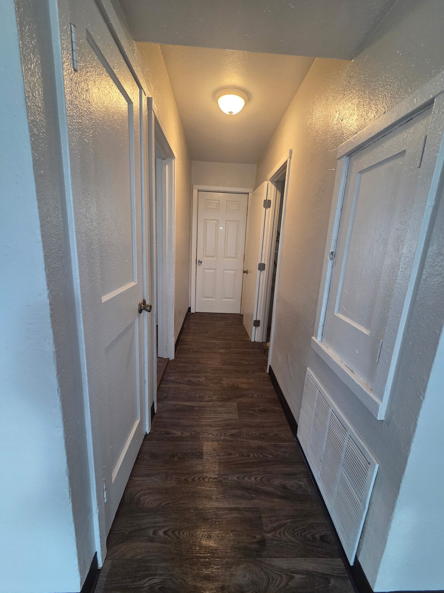 Building Photo - 529 NW 15th Dr