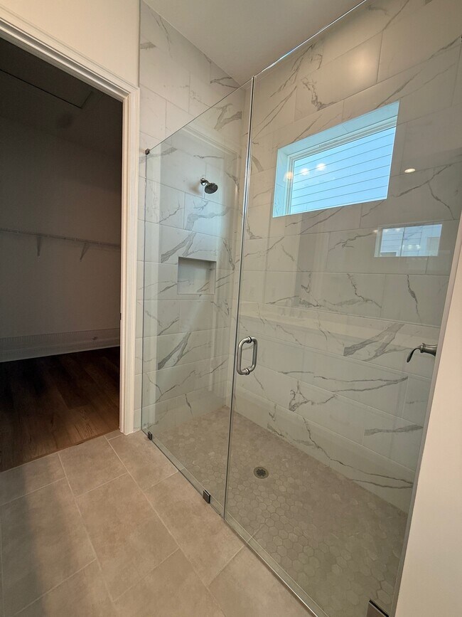 Building Photo - 5554 Lumber Ml Rd