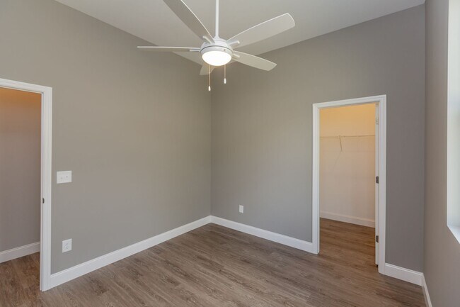 Building Photo - 4731 Stunner Ln