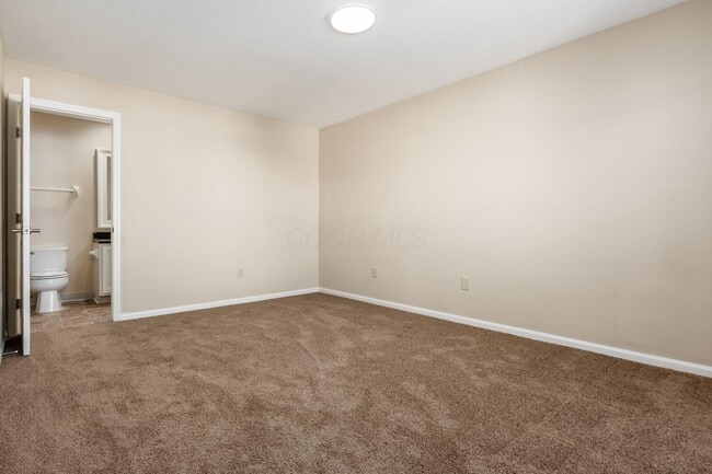 Building Photo - 5066 Stratford Pine Ln