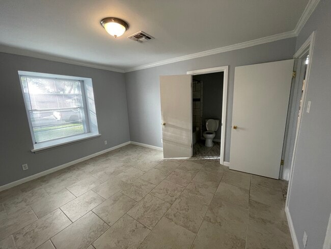 Building Photo - 4830 French Dr