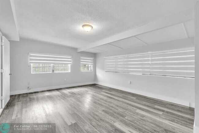 Building Photo - 1351 NW 54th Ave