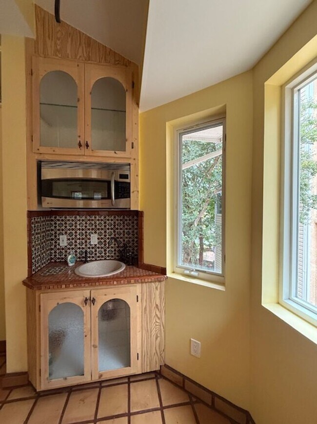 Building Photo - Potomac View