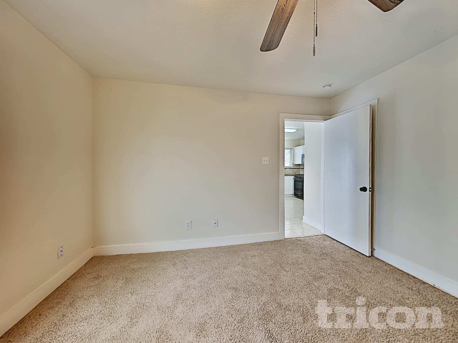 Building Photo - 15810 W Park Ct
