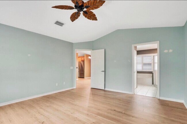 Building Photo - 6461 NW Friendly Cir