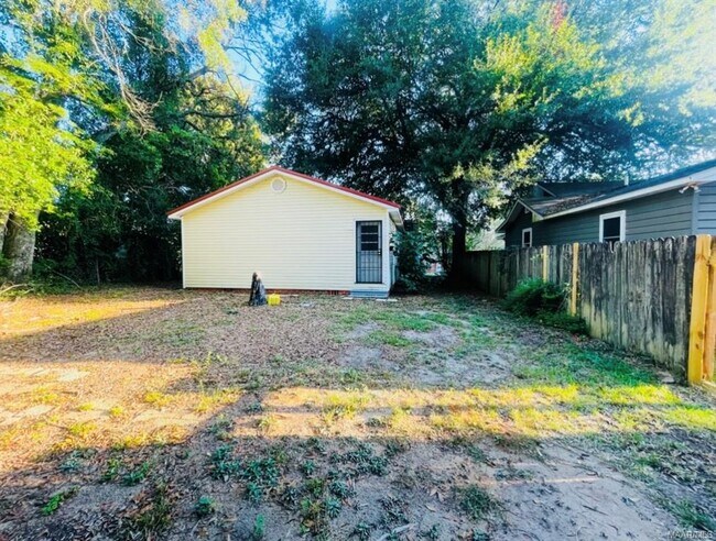 Building Photo - 2507 Palmetto St