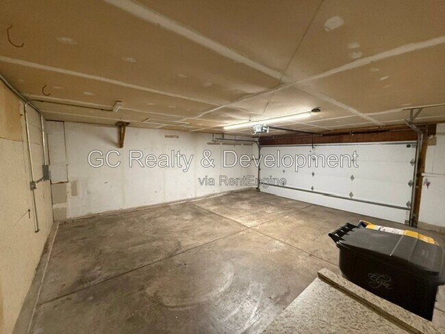 Building Photo - 1790 Indian Wells Cir