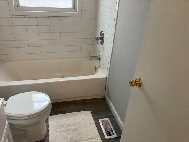 Building Photo - 1710 Gunwood Pl