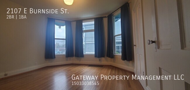 Building Photo - 2107 E Burnside St.