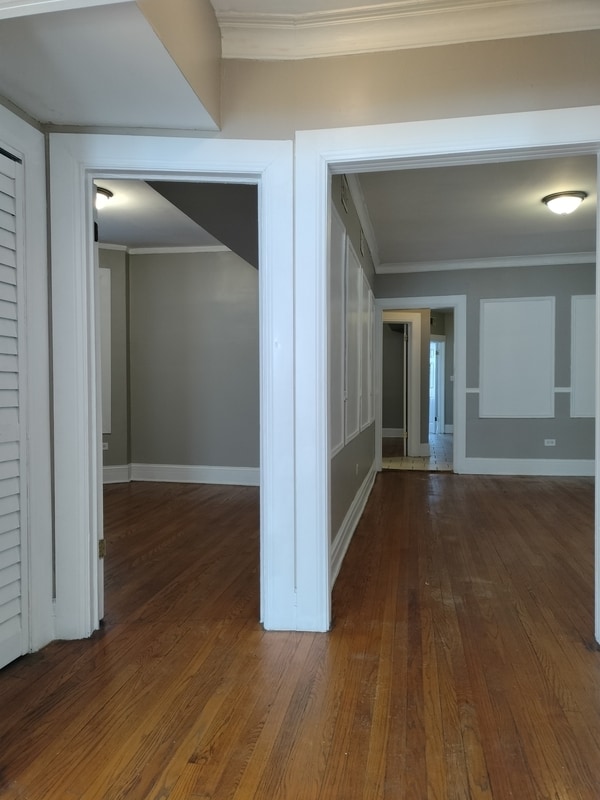 Building Photo - 7729 S Essex Ave