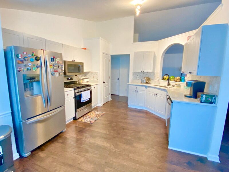 Building Photo - 5515 Laurel Grove Ln