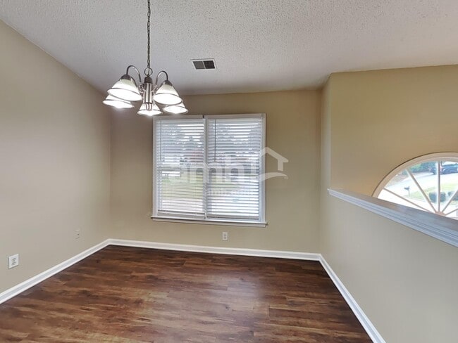 Building Photo - 3032 Crystal Gate Pl