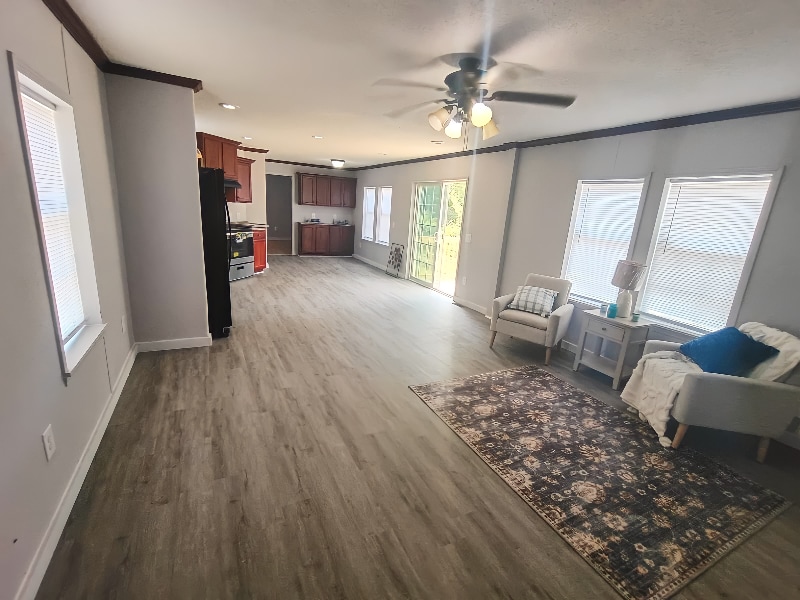 Building Photo - 92 Deerwood Park