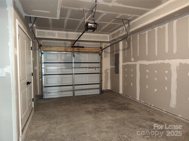 Building Photo - 6025 Fonsac Ln