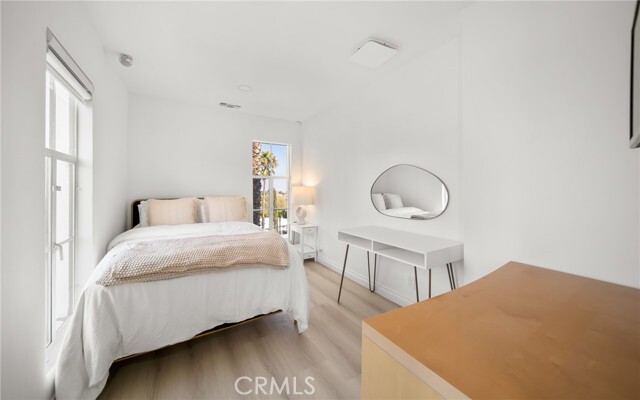 Building Photo - 7930 Vulcan Dr