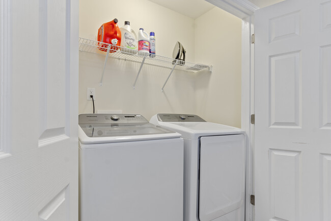 Level 3 Laundry - 6547 Revere St