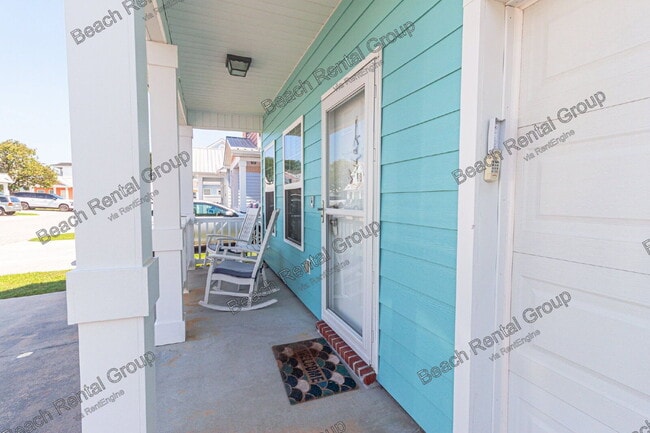 Building Photo - 605 Surfsong Way