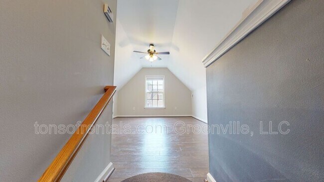 Building Photo - 210 Grimes Dr