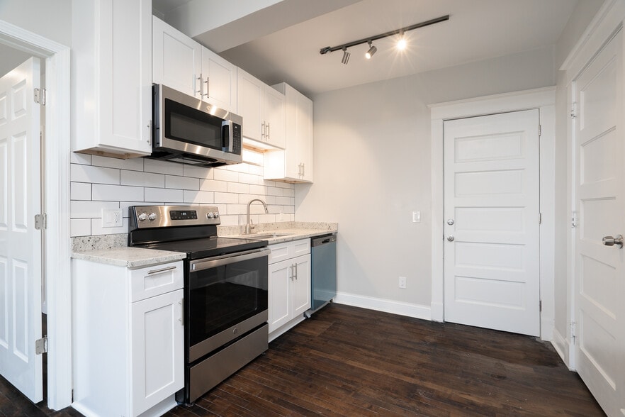 Building Photo - 3400 University Ave – Where Historic Charm...