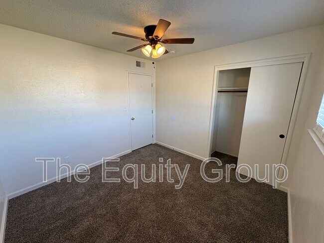 Building Photo - 1641 S Thomas St