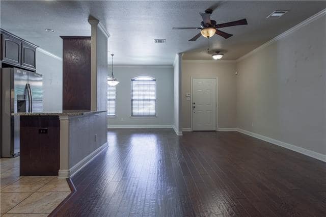 Building Photo - 1805 Desoto Dr