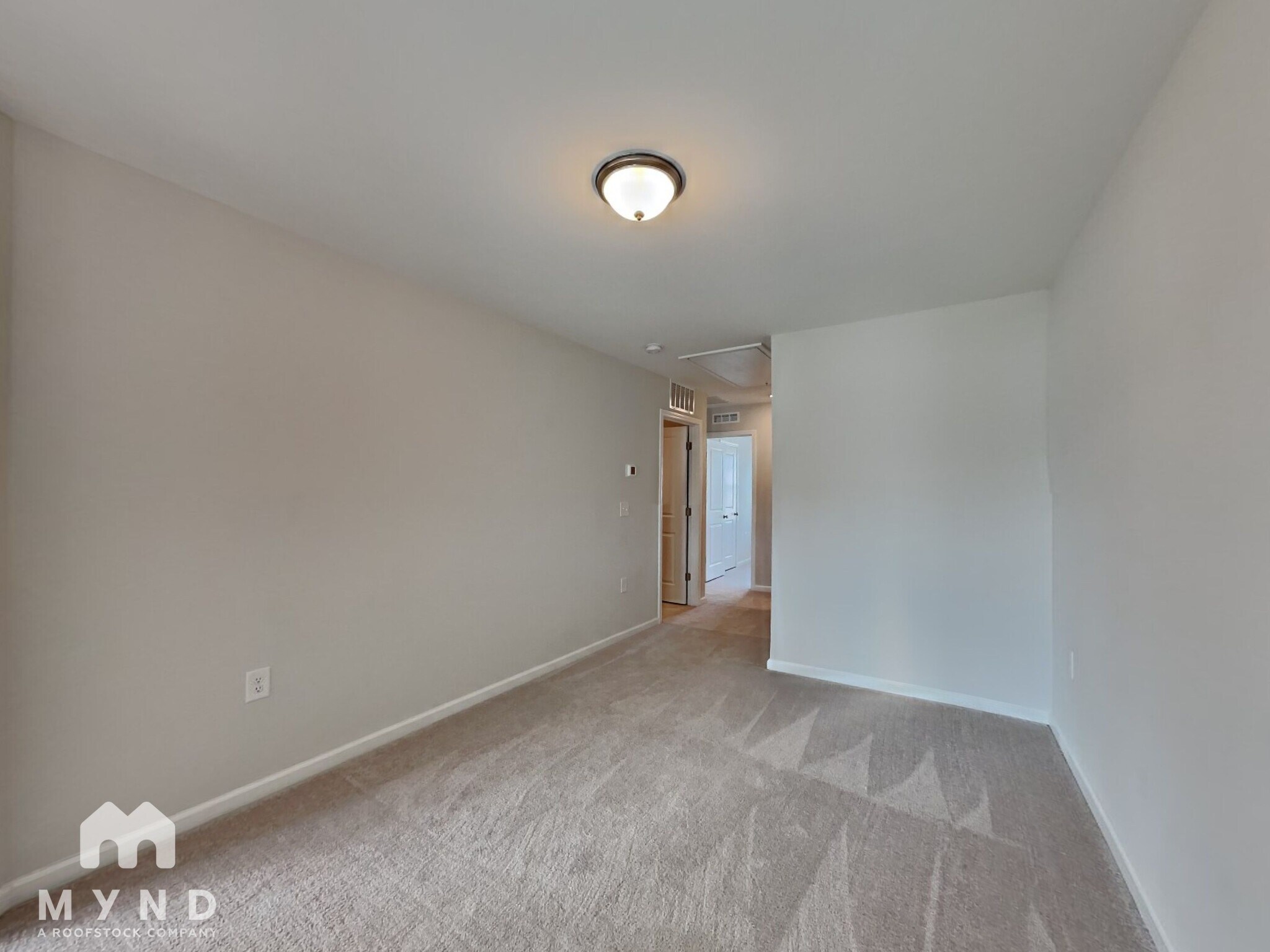 Building Photo - 1621 Trembley Pk Dr