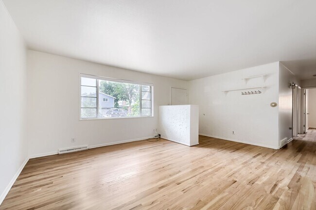 Building Photo - 120 S 42nd St