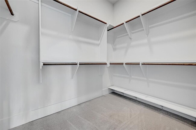 Building Photo - 1815 W 38th St