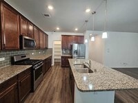 Building Photo - 2111 Levant Ln