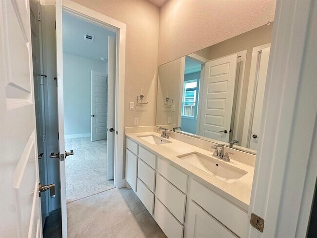 Building Photo - 4859 Antler Run Dr