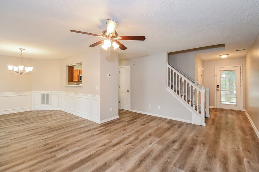 Building Photo - 310 Barshay Dr
