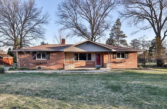 Primary Photo - 8090 Hopewell Rd