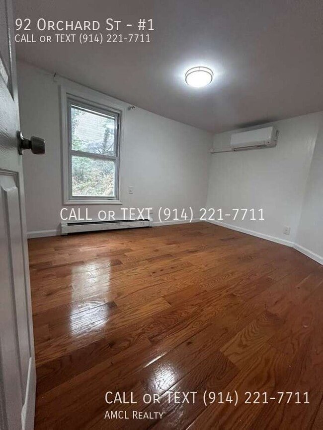 Building Photo - 92 Orchard St