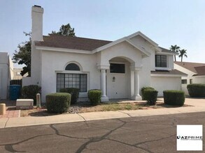 Building Photo - wonderful 2 story family home