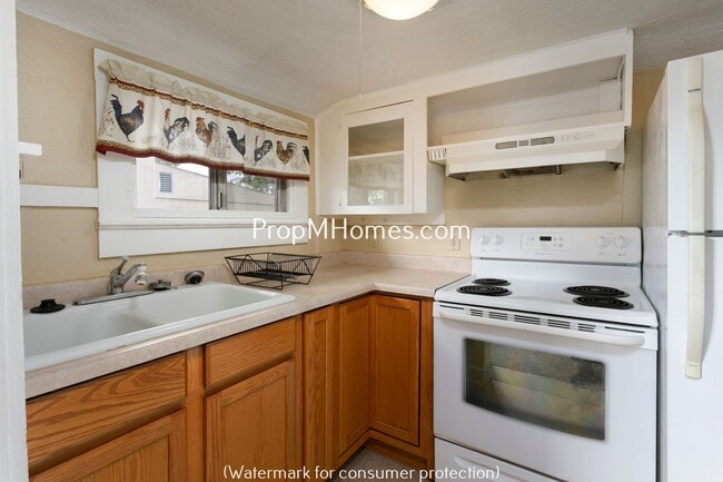 Building Photo - 6721 SE 84th Ave