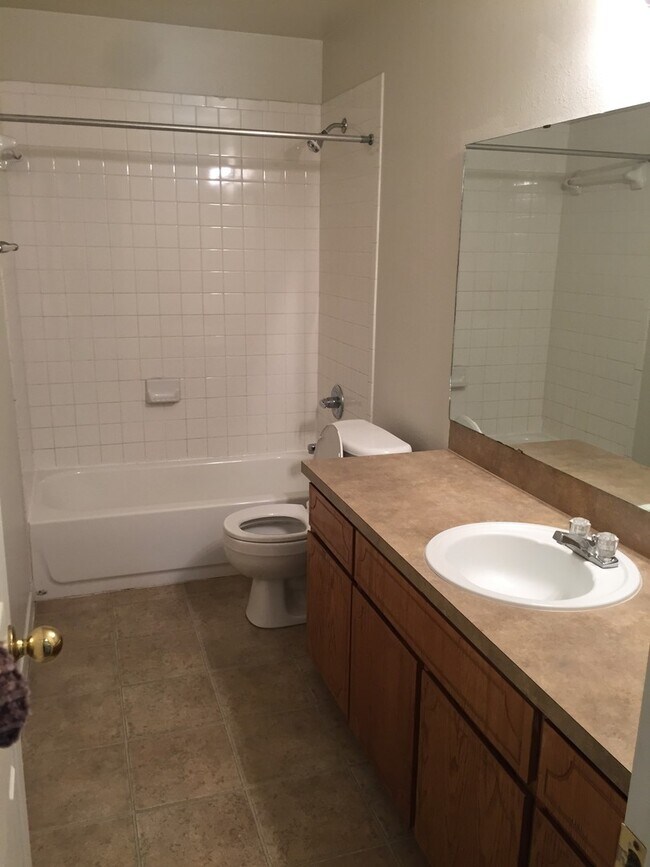 Building Photo - 1430 Shoshoni Trail