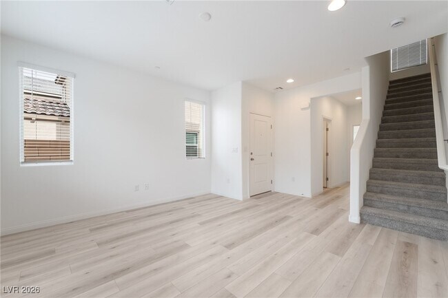 Building Photo - 408 Grand Toccata St