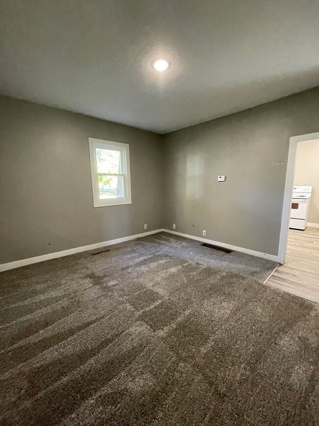 Building Photo - 816 Congress St