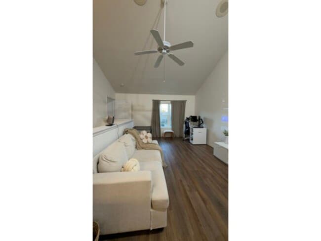 Building Photo - 1 bed 1 bath condo at The Hamptons @ Metro West ($950 security deposit)