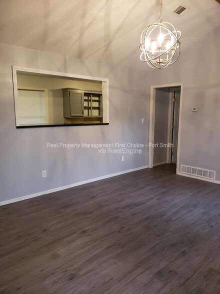 Building Photo - 1312 N 25th St